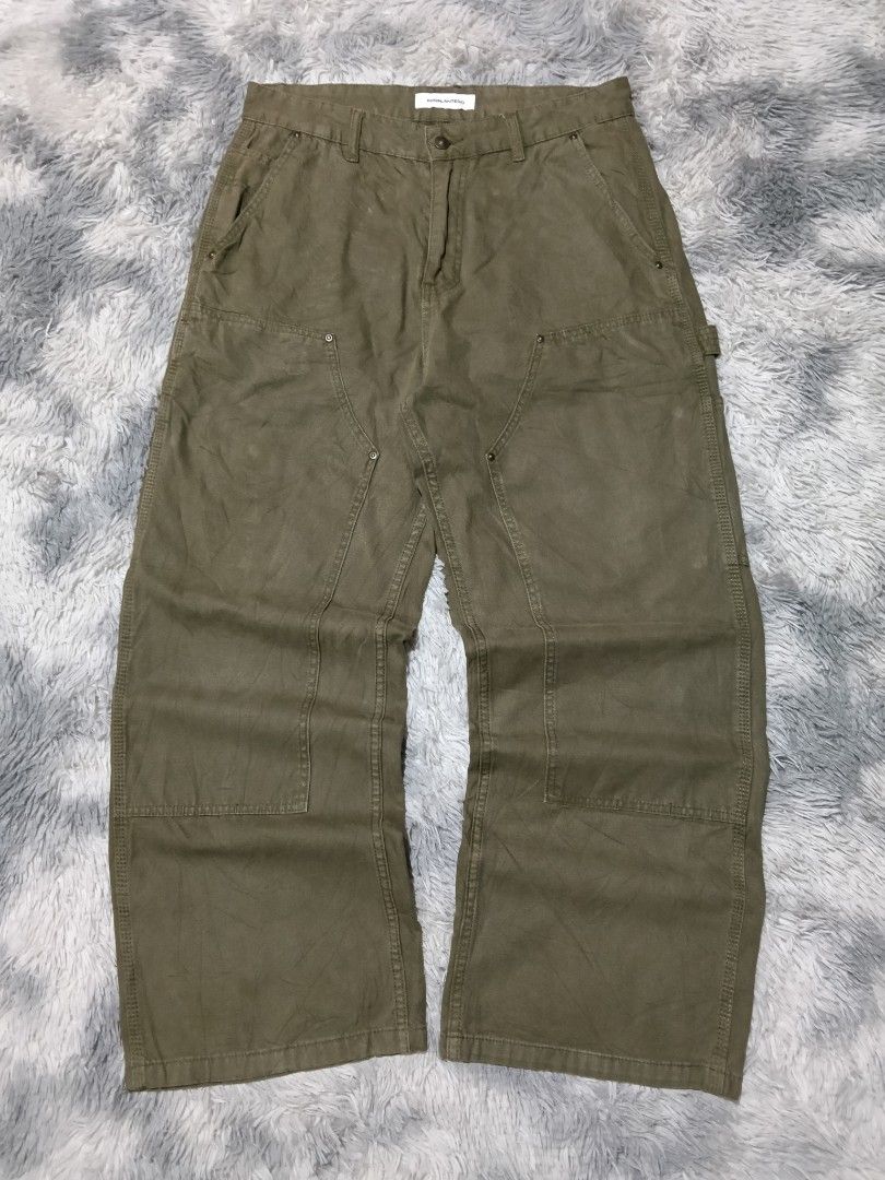Carpenter double knee (Carhartt vibes) (Category: Jeans) located in San Carlos City. Submitted by wilburstthriftstore (Listing ID 1470504820, Image 1). Description: Carpenter double knee Waist 33-34 Length 41 Hem 11 Canvas material No issue Excellent condition 👌🏾 ₱650 + sf.