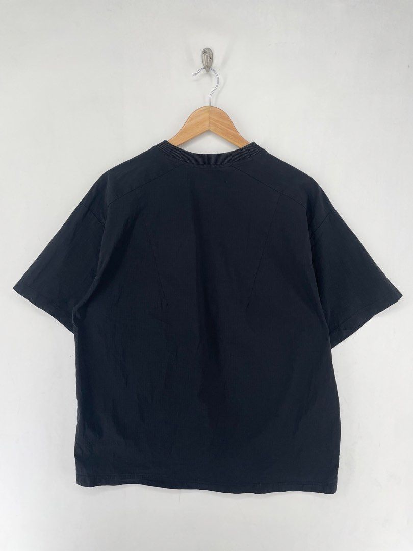 Catalog HSE Ripstop Utility Shirt (Category: Formal Shirts) located in Mandaluyong City. Submitted by armrhts (Listing ID 1470428406, Image 2). Description: Size: Small Dimensions(inches) •Width: 22" •Length: 27" •Pit to Cuff: 6" Issue/s: Small Scratch .