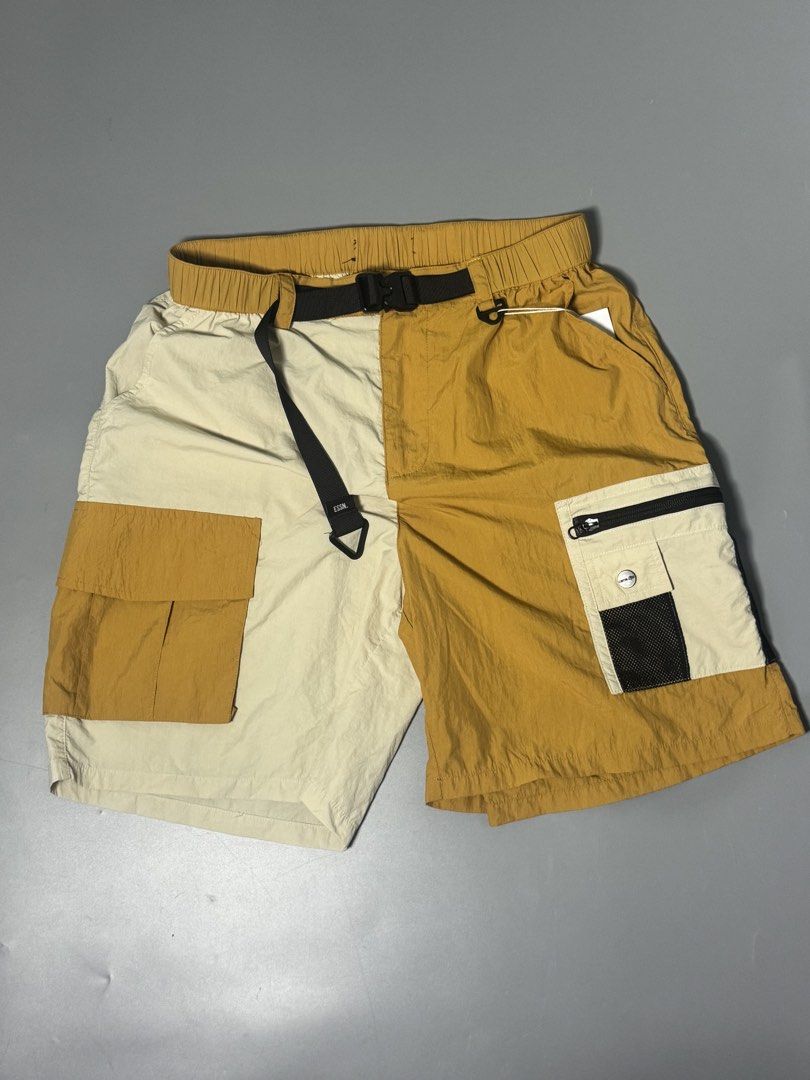 Catalog womens short (Category: Shorts) located in Las Pinas. Submitted by weryouat (Listing ID 1470454793, Image 1). Description: Catalog Shorts🚨🚨🚨 Polyester light Excellent Condition 30-34"waist 13"thigh 18"length 850 only MOP BPI/GCASH SHIP VIA J&T/Lalamove PAYMENTS FIRST POLICY LAS PINAS📍.