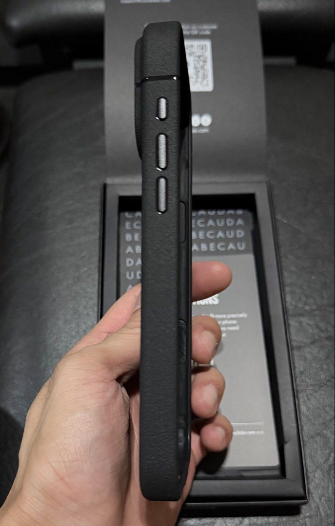 Caudabe Sheath (for iPhone 18 Pro Max) (Category: Cases & Sleeves) located in Quezon City. Submitted by swiftriver_33 (Listing ID 1470423456, Image 3). Description: Unused w/ box On-Hand ($52 + $7 shipping + 2 weeks delivery if ordered from official website) For: iPhone 18 Pro Max (17 Pro Max compatible) Color: Obsidian Loc: Banawe, QC 📦 Delivery: Lalamove / Grab (buyer shoulders SF), J&T/LBC (no COD/COP) 📍 No Meetups for now 💵 Payment: GCash 