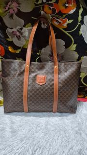 (Category: ) located in . Submitted by jhaz_bags (Listing ID 1470503424, Image 1). Description: .