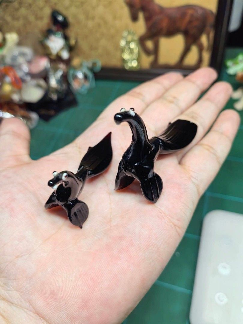 Ceramic Seal Figurines Pair (Category: Figurines & Statues) located in Cebu City. Submitted by dudes_villanueva (Listing ID 1470361409, Image 1). Description: Ceramic Seal Figurines (Pair) Excellent condition.
