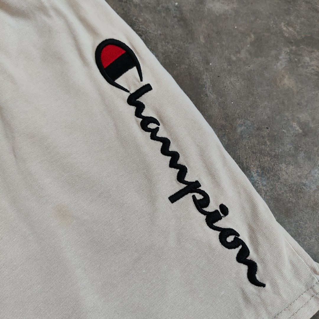 Champion Sweatshorts (Category: Shorts) located in Rosales. Submitted by kudoscache (Listing ID 1470442305, Image 2). Description: - Brand: Champion - Waist: 23-38 | Length: 17 - Color: Khaki / Beige - slightly nego payment: maribank / gotyme courier: J&T.