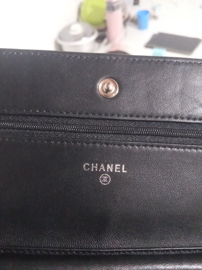 Chanel (Category: Cross-body Bags) located in Zamboanga. Submitted by alminajammang19 (Listing ID 1470511785, Image 3). Description: chanel from Japan surplus.
