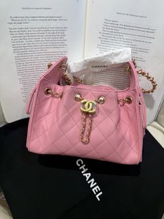 （分類：）位於 。 由 santini_luxury 提交（商品編號 1470385895，圖片 1）。簡介： 。