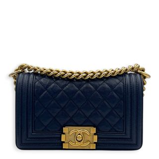 (Category: ) located in . Submitted by carousellluxury (Listing ID 1470402323, Image 1). Description: .