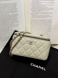 （分類：）位於 。 由 santini_luxury 提交（商品編號 1470387057，圖片 1）。簡介： 。