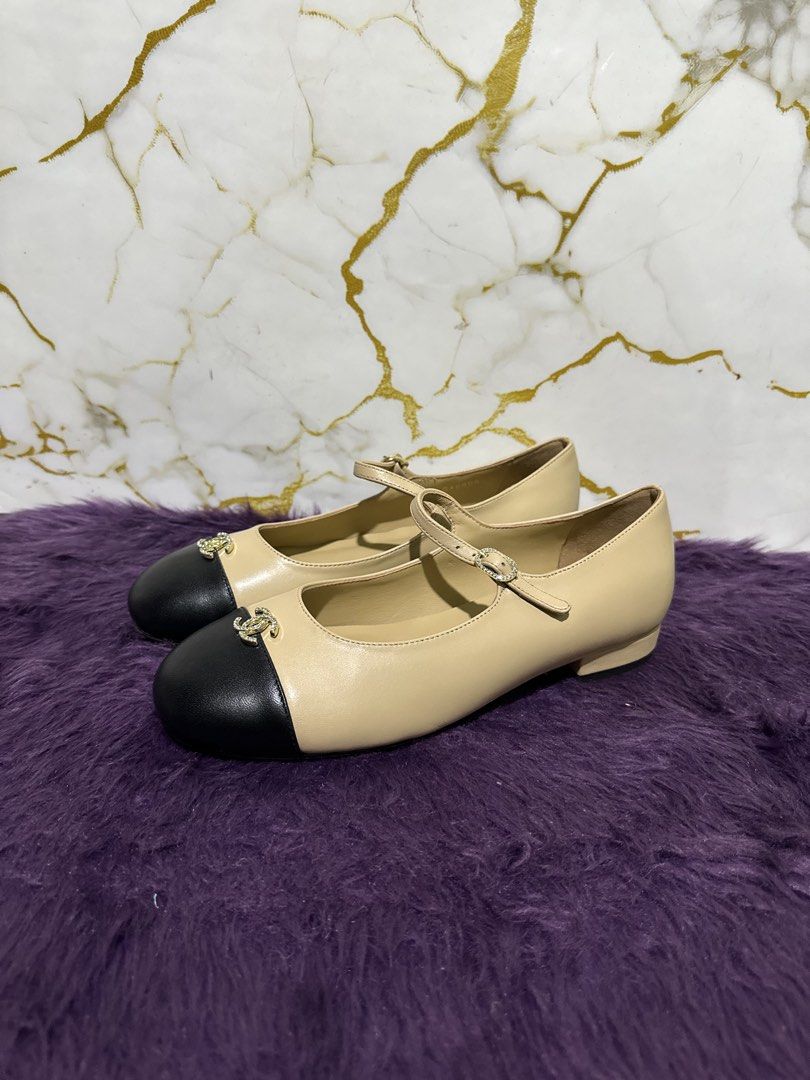 Chanel maryjane (Category: Flats & Sandals) located in Marikina City. Submitted by georgiaprelovestuff (Listing ID 1470456024, Image 3). Description: size 39 PLEASE READ BEFORE MAKING AN OFFER: 🔹No inclusions since this is preloved 🔹NO to low ballers please 🔹NO meetups due to busy schedule 🔹If you make an offer, please get the item let's not waste each other's time 🔹NO return NO exchange NO cancellation 🔹Please manage your expectation since