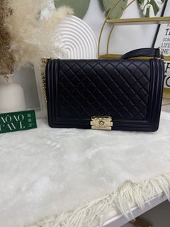 （分類：）位於 。 由 acluxuryhk 提交（商品編號 1470470152，圖片 1）。簡介： 。