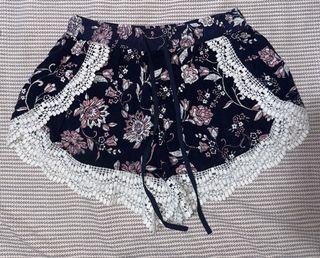 (Category: ) located in . Submitted by fatikilla (Listing ID 1470365003, Image 1). Description: .