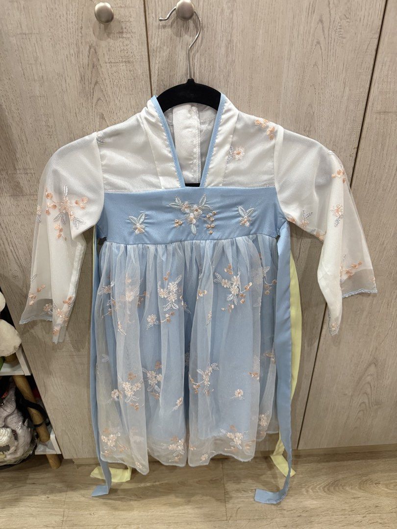 Chinese Costume for Kids (Category: Babies & Kids Fashion) located in Manila. Submitted by hantan1022 (Listing ID 1470391849, Image 2). Description: Chinese Costume for Kids (a traditional-style fairy skirt set featuring a blue and white design with embroidered floral accents) Best fits: 100-110 size.