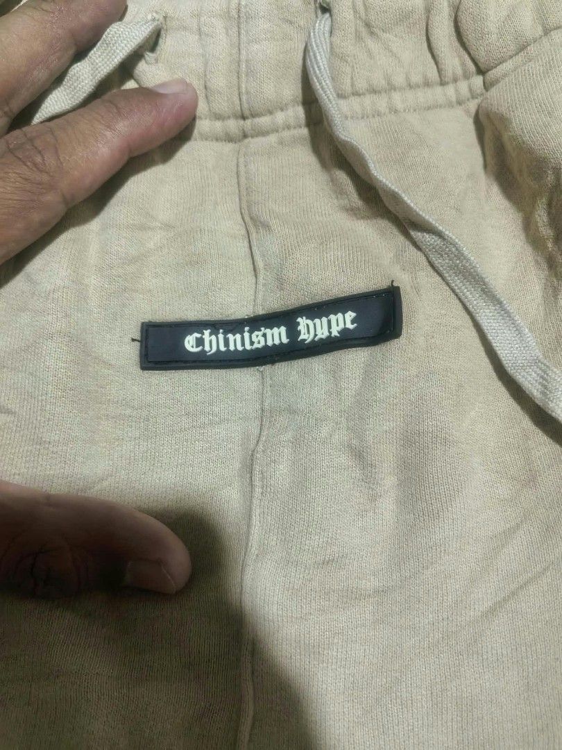 Chinism sweat short (Category: Activewear) located in Vinzons. Submitted by kspabico07187 (Listing ID 1470504184, Image 3). Description: Excellent condition No issue Waist-30-40 L-19.