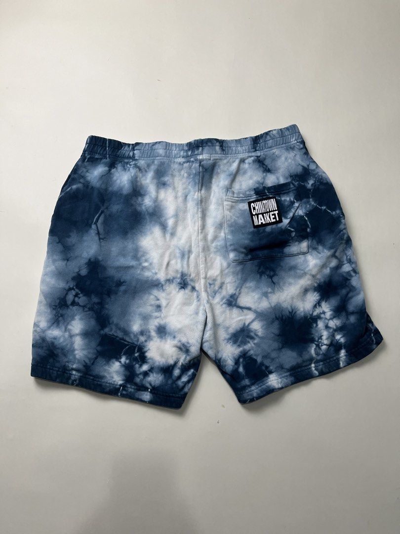 Chintown Market Shorts (Category: Shorts) located in Makati City. Submitted by ufcknwthbst (Listing ID 1470362328, Image 2). Description: 18 inch length 9.5/10 condition No issue.