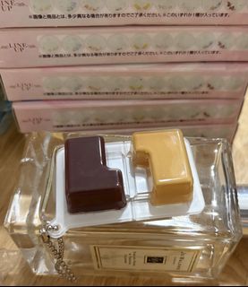 (Category: ) located in . Submitted by thrifty_trinkets_by_anais (Listing ID 1470513437, Image 1). Description: .