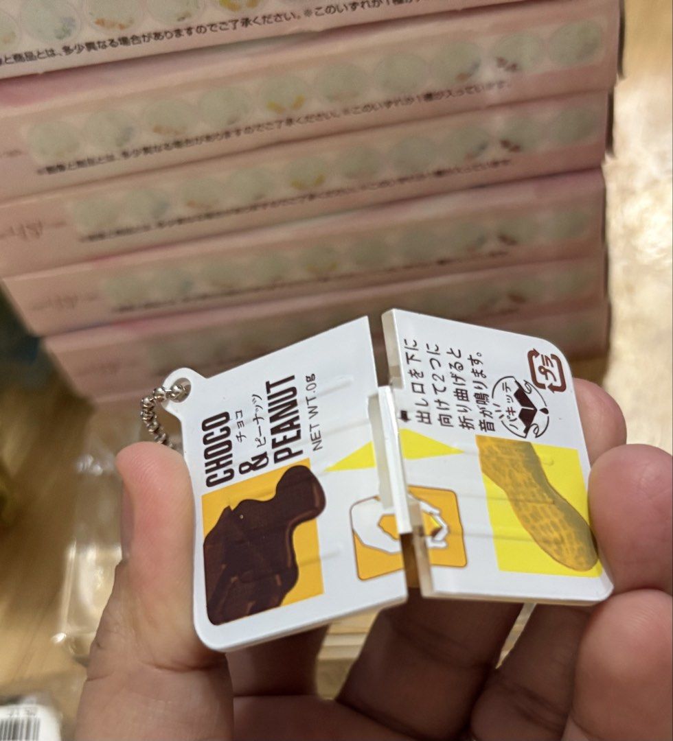Choco & Peanut Clicker Gashapon JPN (Category: Designer & Blind Box Toys) located in Marikina City. Submitted by thrifty_trinkets_by_anais (Listing ID 1470513437, Image 3). Description: 🌸 Selling own preloved/brand new items for less - EVERYTHING is negotiable as long as REASONABLE in price 🤗 🙏🏻 Please also check my account for more marked down items 🫶 📍Marikina near S&R/Uniqlo 💳 Maribank/Maya 🏍️ Grab/Lalamove/J&T (by schedule) 📦 Items w