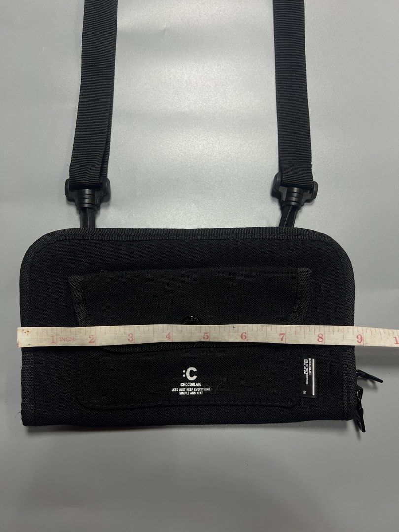 Chocoolate cp sling bag/multiple compartments (Category: Sling Bags) located in Ragay. Submitted by sergesalgado (Listing ID 1470503854, Image 3). Description: Chocoolate sling bag w/ multiple compartments No issue .