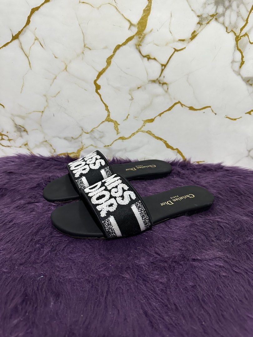 Christian Dior Dway (Category: Flats & Sandals) located in Marikina City. Submitted by georgiaprelovestuff (Listing ID 1470449780, Image 3). Description: size 40 PLEASE READ BEFORE MAKING AN OFFER: 🔹No inclusions since this is preloved 🔹NO to low ballers please 🔹NO meetups due to busy schedule 🔹If you make an offer, please get the item let's not waste each other's time 🔹NO return NO exchange NO cancellation 🔹Please manage your expectation s