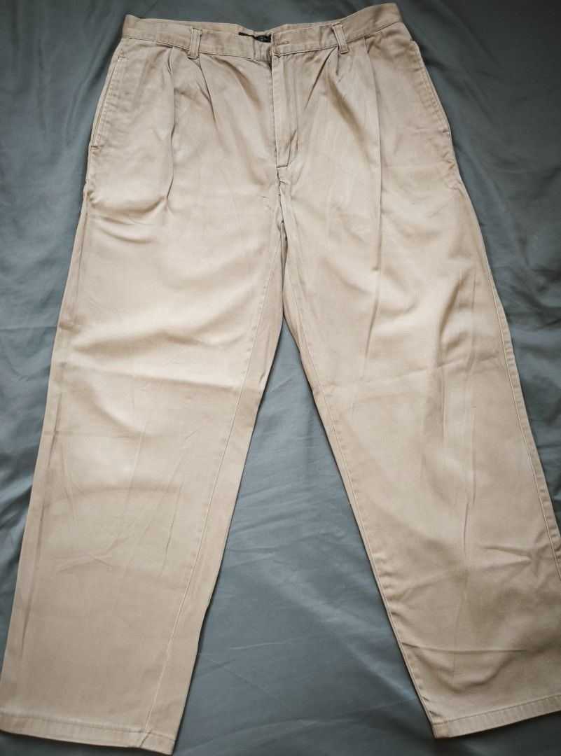 Christian Dior pants (Category: Chinos) located in Manila. Submitted by wearforce (Listing ID 1470499338, Image 2). Description: Christian Dior pants color: cream fit: M-L color rate 9/10 in good condition 750 + sf.