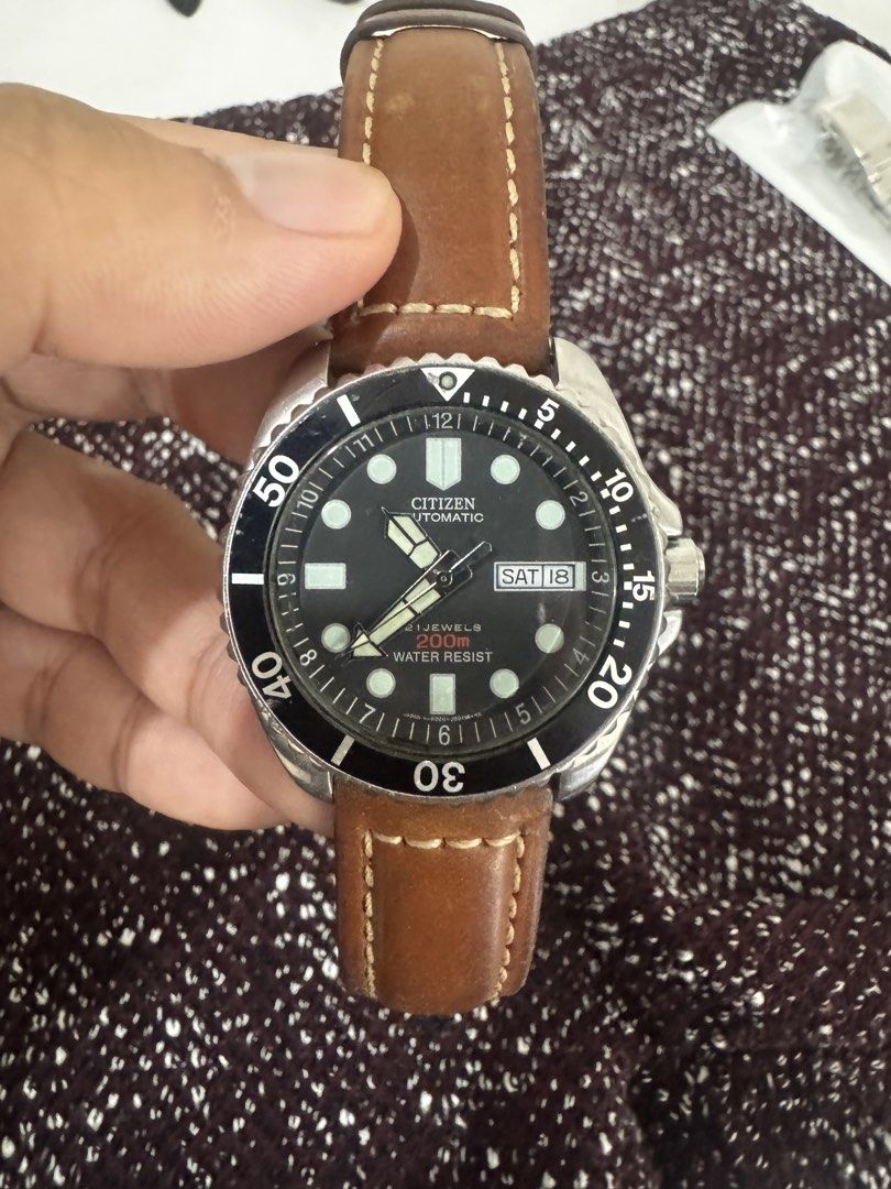 Citizen Automatic 200m Diver Watch (Category: Men's Watches) located in Makati City. Submitted by yungkatabiko (Listing ID 1470357868, Image 2). Description: Citizen Automatic Diver 200M | 21 Jewels | Ref. 4-S82442 HSF 🔥🔥🔥 Selling a vintage Citizen Automatic Diver featuring a 21-jewel automatic movement, rotating bezel, day-date display, and classic black diver dial. ✔ Ref. 4-S82442 HSF ✔ Automatic Movement ✔ 21 Jewels ✔ 200M Water Resist Dial