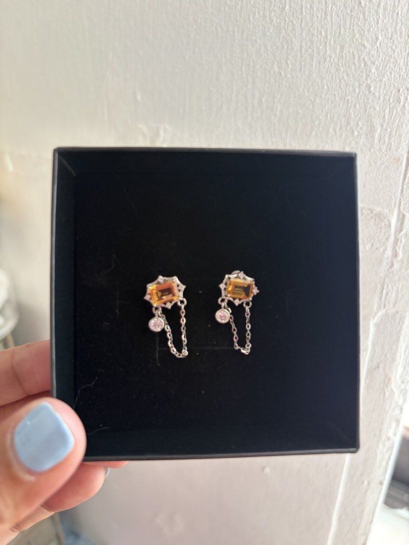 Citrine emerald cut stud earrings chain (Category: Earrings) located in Rizal. Submitted by katmandulovesmakeup (Listing ID 1470428223, Image 1). Description: Citrine emerald cut stud earrings chain Nice for 2nd piercing S925 silver Natural gemstone 1carat per earring.