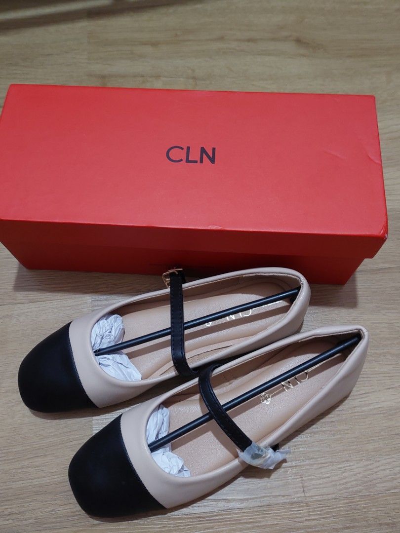 CLN 23A - Orleans Ballerina (Category: Flats & Sandals) located in Cavite. Submitted by prettyonfleek.finds (Listing ID 1470422225, Image 3). Description: RFS: WRONG SIZE:(( SIZE: 36 CONDITION: Bagong bili never been worn Can meet up Cavite area or via lalamove. Get niyo na pls plss (pwedeng pwede pang regalo, pang work, pang school) COMPLETE package as you recieve:)).