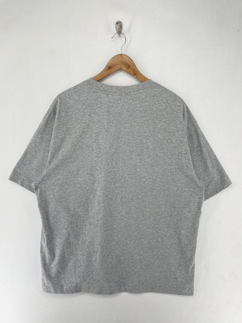 Clottee by Clot Gray Boxy Shirt (Category: Formal Shirts) located in Mandaluyong City. Submitted by armrhts (Listing ID 1470429036, Image 2). Description: Size: XL Dimensions(inches) •Width: 24.5" •Length: 28" •Pit to Cuff: 6".