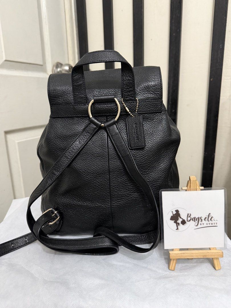 Coach back pack (Category: Luxury Bags & Wallets) located in Pasig City. Submitted by bagsetcbycyntt (Listing ID 1470375353, Image 2). Description: .