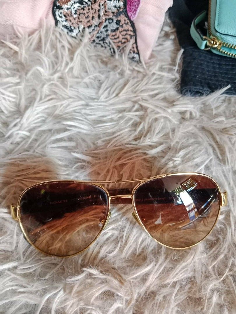 Coach CC sunglasses (Category: Sunglasses & Eyewear) located in Angeles City. Submitted by mjshoppingretail (Listing ID 1470447463, Image 2). Description: orig cc ganda sa sinag ng araw no inclusion.