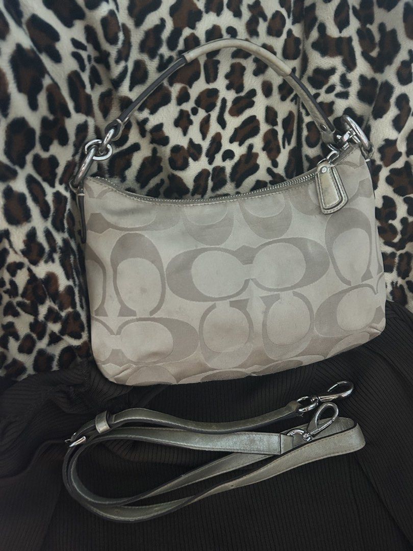 Coach Kristin Kili bag (Category: Shoulder Bags) located in Manila. Submitted by charmeofficial (Listing ID 1470544979, Image 2). Description: ig: thebagbabe._.