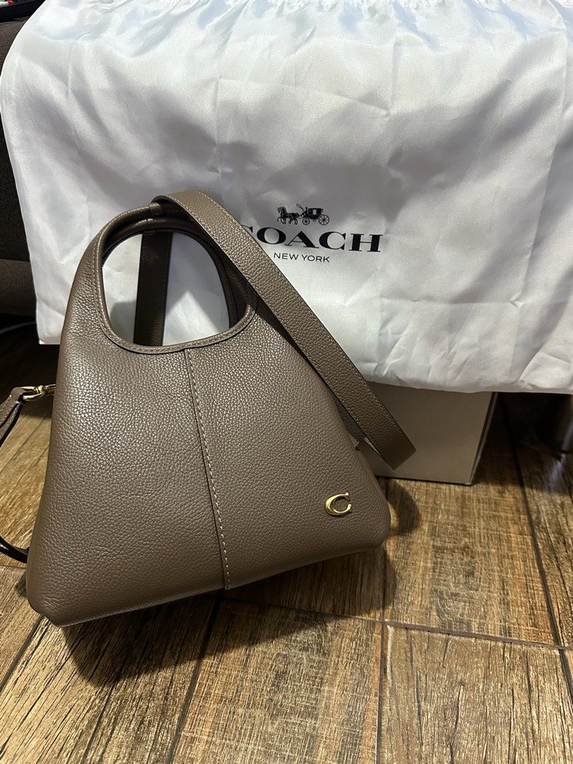 Coach Lana (Category: Luxury Bags & Wallets) located in Manila. Submitted by nicoleargana04 (Listing ID 1470503085, Image 3). Description: Coach Lana Bag Barely Used Super fresh Bought it in SM MOA RFS: Impulsive buy / bought another bag Still negotiable .