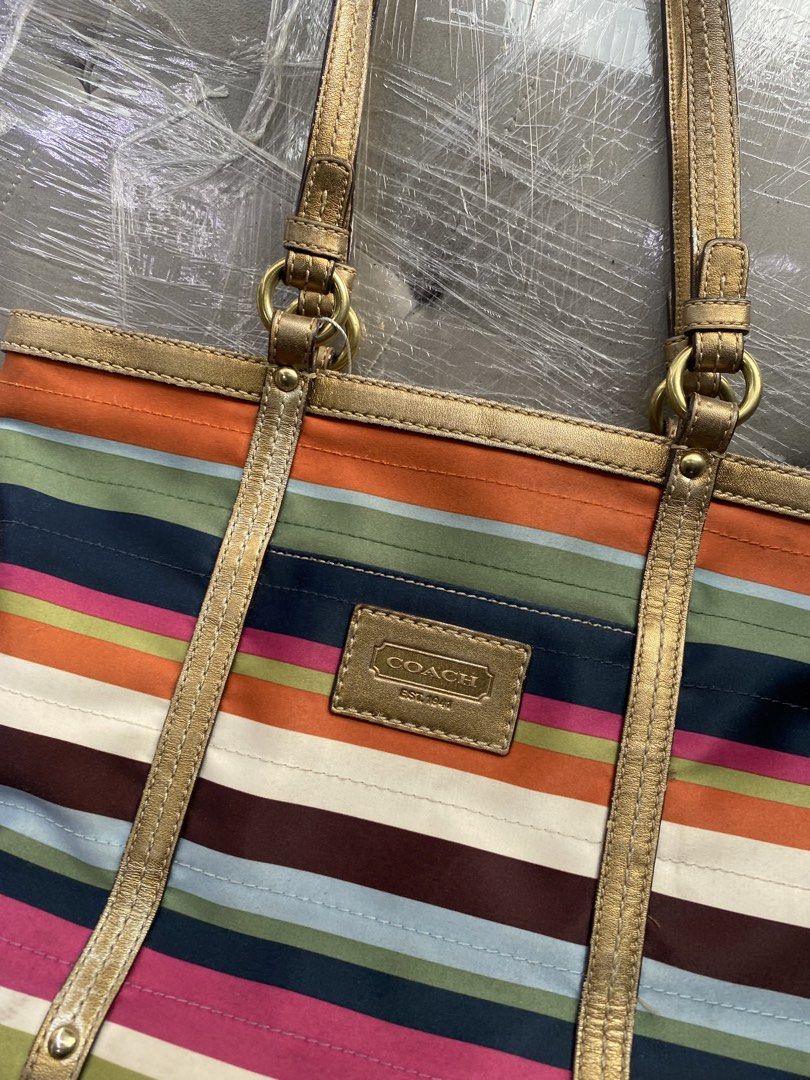Coach Legacy Stripe Sateen Tote Bag (Category: Tote Bags) located in Davao. Submitted by workmensph (Listing ID 1470486723, Image 2). Description: .