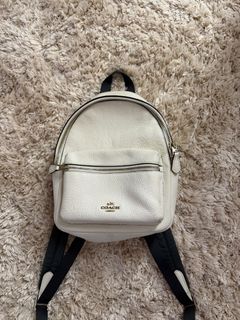 (Category: ) located in . Submitted by defnotmikaelaaaa (Listing ID 1470405578, Image 1). Description: .