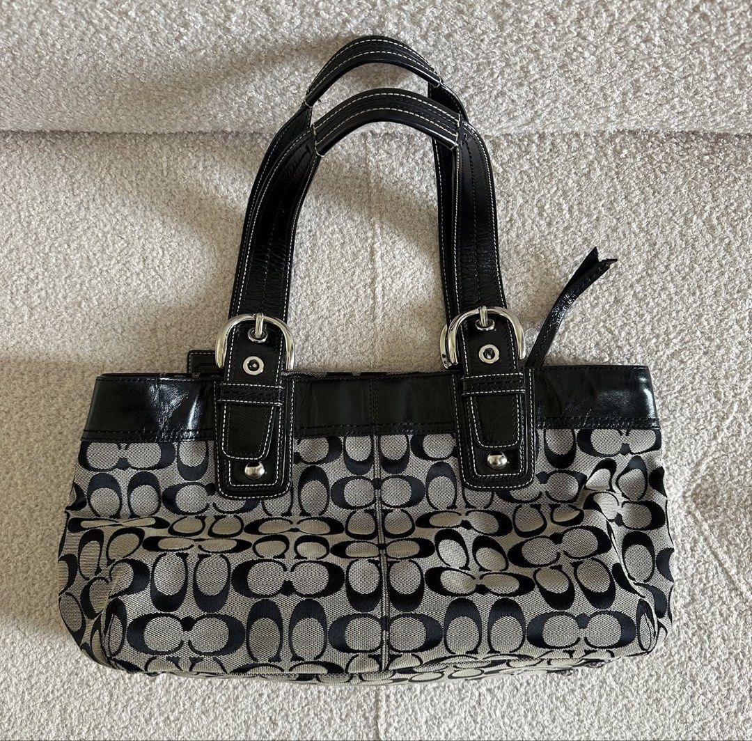 Coach Soho Pleated Tote Bag (Category: Shoulder Bags) located in Manila. Submitted by xiaolongbaeee (Listing ID 1470460706, Image 2). Description: RANK A - guaranteed authentic - no visible flaws - minimal signs of use - no stains - ykk zipper - bought from vintagepurse.finds on ig for 6.5k Price is still nego for sure buyer RFS: doesn’t even use it/need funds .