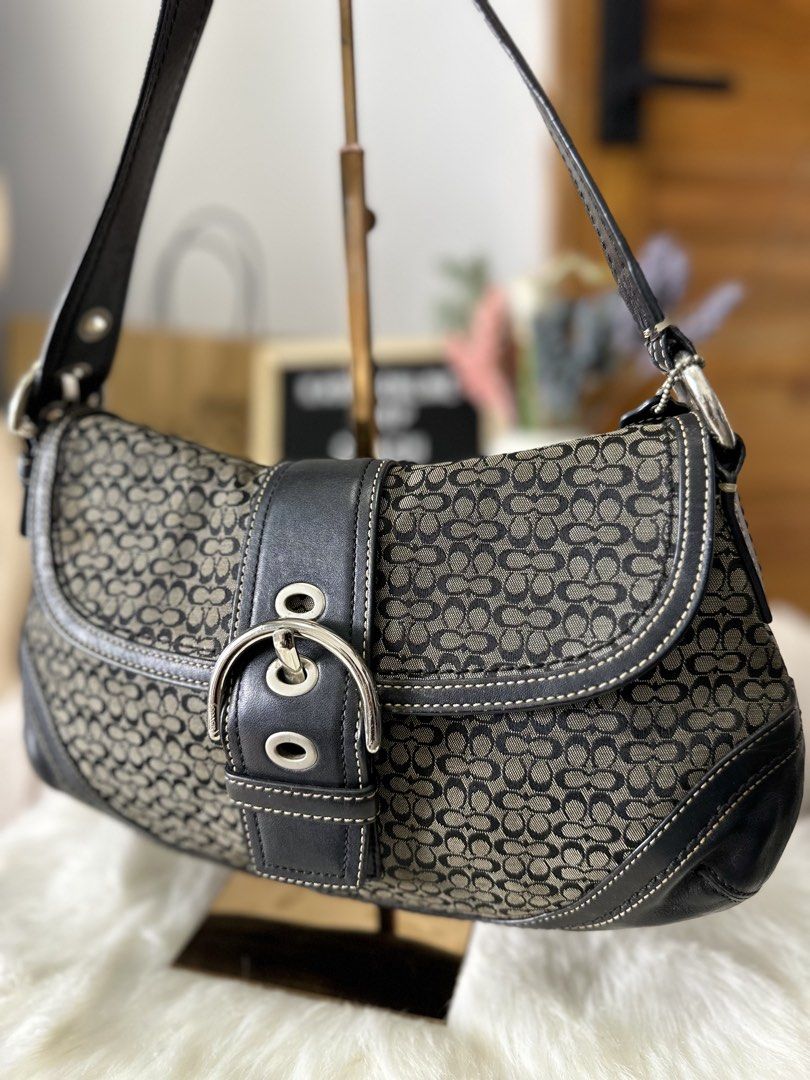 Coach Soho Shoulder Bag (Category: Shoulder Bags) located in Sablan. Submitted by kayescorner (Listing ID 1470374110, Image 2). Description: Coach Soho Shoulder Bag 📌 3 PCS AVAILABLE BENGUET AREA 📍 Shipping: J&T COURIER 📍 Dropping Area: Maharlika ⚠️Kaye Online Shop do not intend to infringe upon any trademarks, copyrights, or intellectual property rights. Any use of brand names or images is solely for identification and informational purposes,
