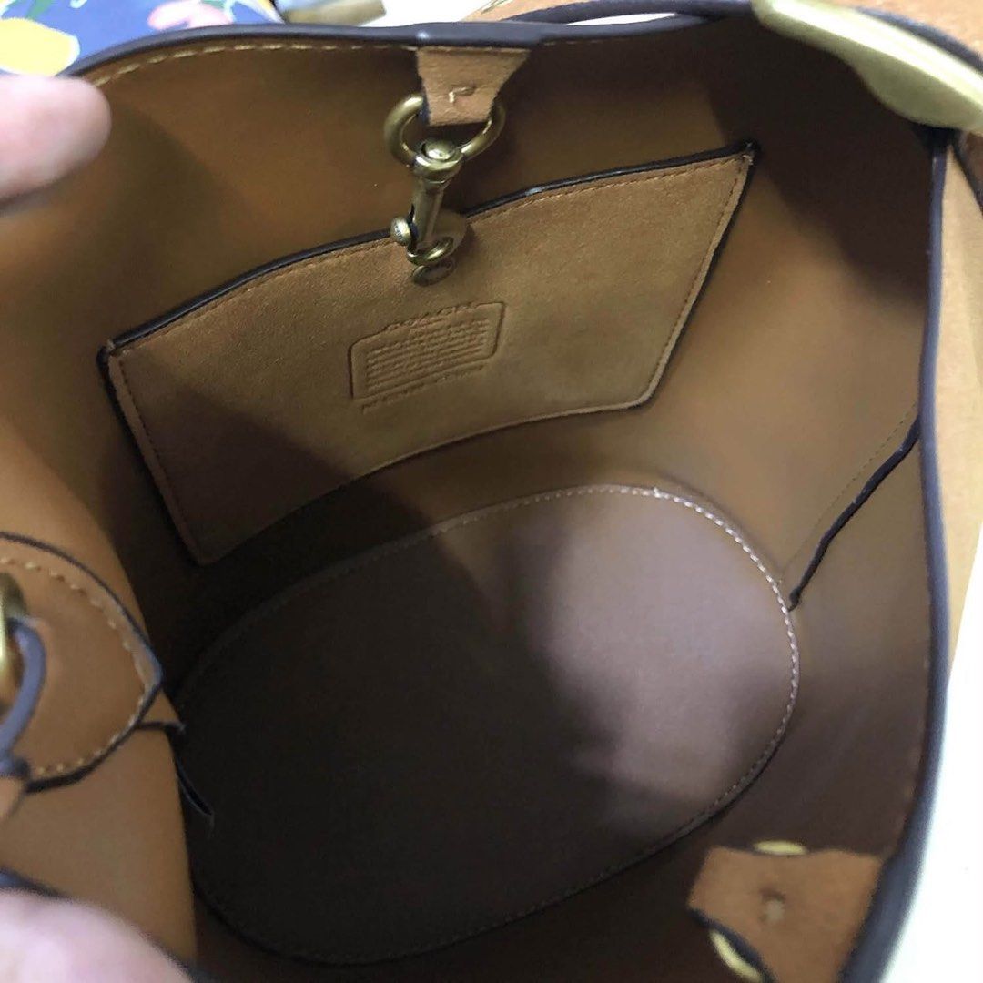 COACH SUEDE SHOULDER BAG WITH POUCH (Category: Baby High Chairs) located in Angeles City. Submitted by migs_font29 (Listing ID 1470471887, Image 2). Description: .