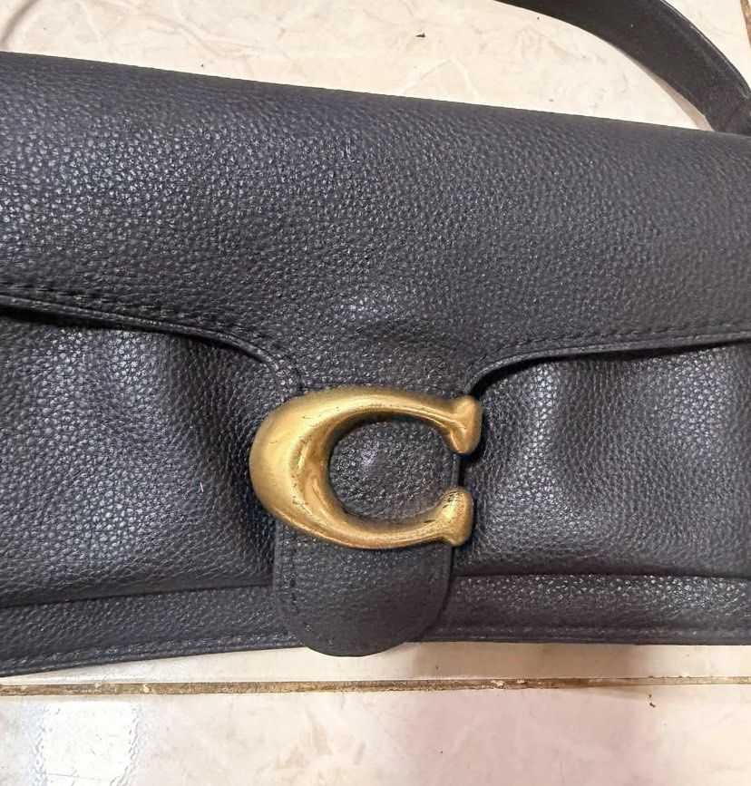 Coach Tabby Shoulder Bag (Category: Luxury Bags & Wallets) located in Mati. Submitted by yukilux_ (Listing ID 1470506771, Image 3). Description: Visible scratches on Coach Hardware, Made in Vietnam. .