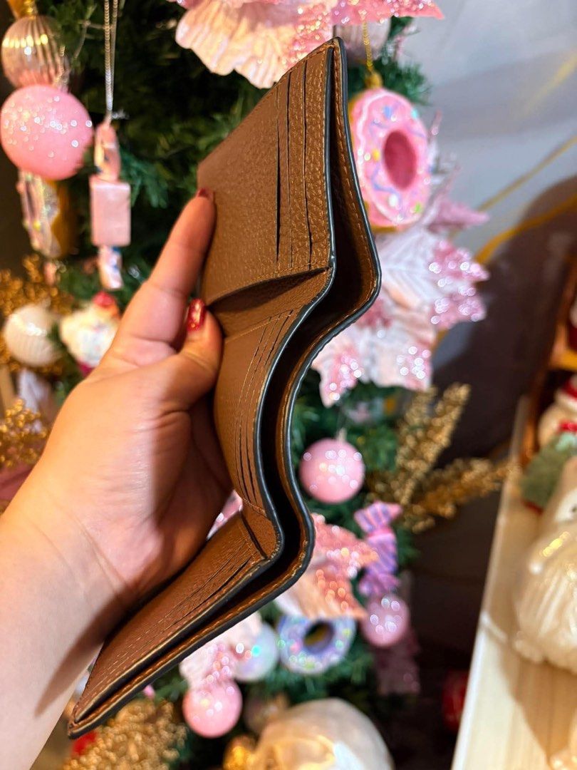 Coach Trifold Wallet Brown (Category: Luxury Bags & Wallets) located in Rizal. Submitted by mclluxurycollection (Listing ID 1470544502, Image 3). Description: Brand new Guaranteed original 💯.