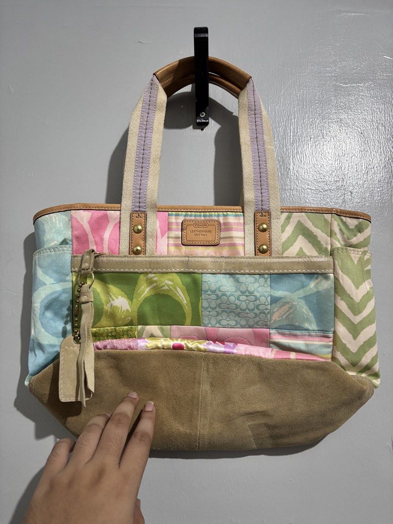 COACH VINTAGE PATCHWORK (Category: Luxury Bags & Wallets) located in Davao. Submitted by pablo3ift (Listing ID 1470397526, Image 2). Description: .