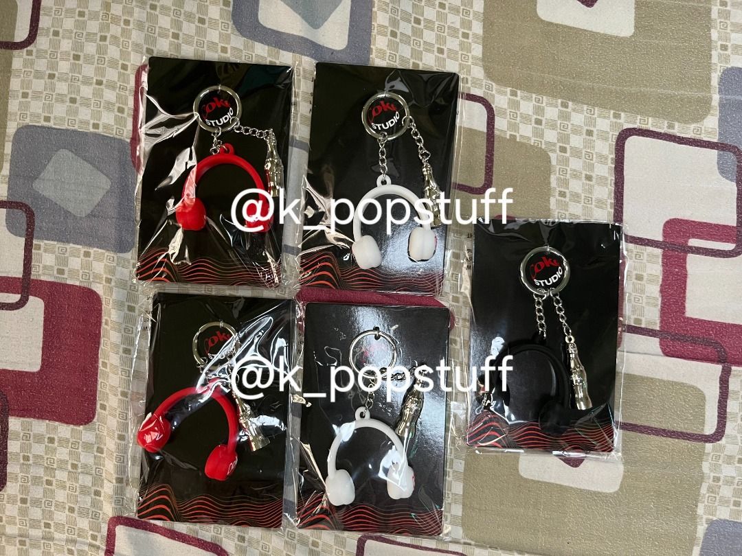 Coke Studio Cassette Pouch & Headphone Keychain (Category: Other Merchandise) located in Cainta. Submitted by k_popstuff (Listing ID 1470504051, Image 2). Description: WTS/ LFB - Official Coke Studio merchandise bundle - Brand new and still with it's original plastic packaging - Perfect collector's item for Coca-Cola fans Bundle 1: 💸 350 - Headphone keychains in red, white, and black - Red cassette tape zip pouches - Includes a matching strap - 