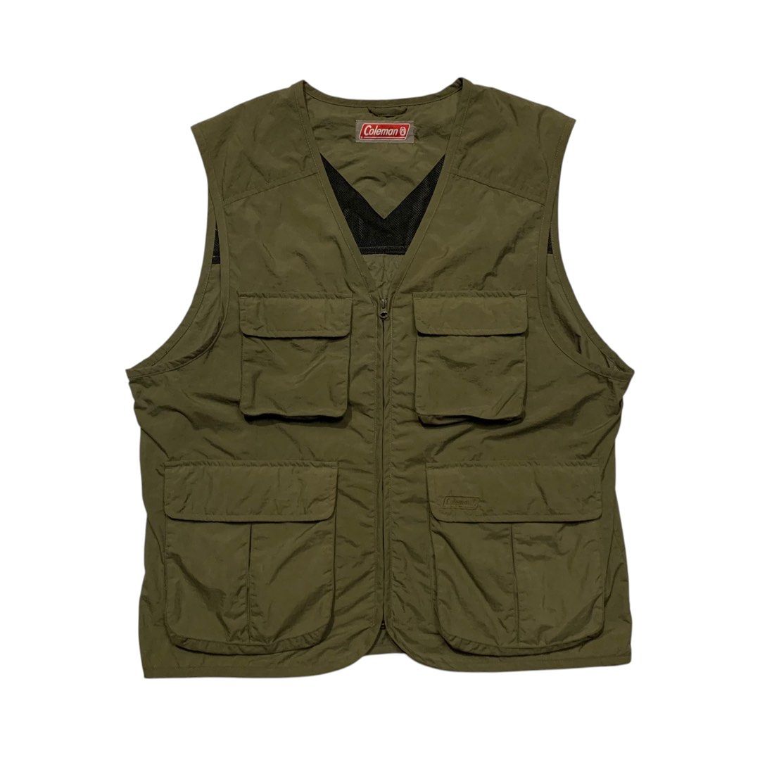 Coleman Outdoor Multipocket Nylon Vest (Category: Coats, Jackets and Outerwear) located in Baguio. Submitted by thesecretshop_ph (Listing ID 1470378205, Image 1). Description: Size: Medium Lenght: 26” Width: 22” Issue: -.
