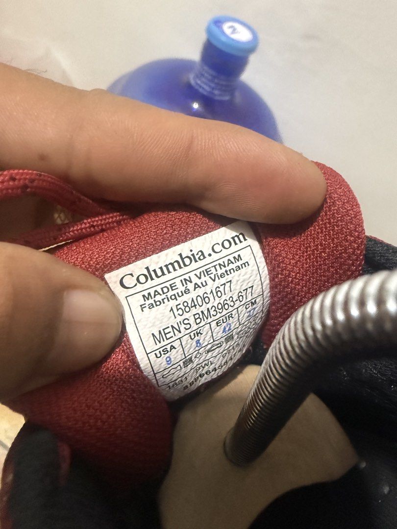 Columbia trail shoes (Category: Shoe inserts & accessories) located in Maramag. Submitted by thriftshoesapparatus (Listing ID 1470490251, Image 3). Description: .