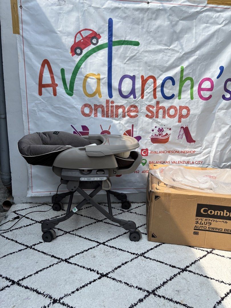 Combi Auto swing Bed/Rocker/ Highchair mall demo pullout (Category: Children's Beds) located in Manila. Submitted by avalanchesonlineshopmainacount (Listing ID 1470464091, Image 2). Description: Working.