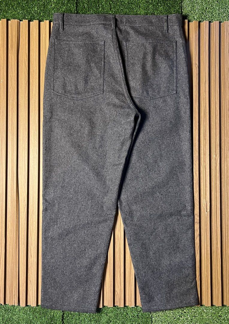 COMME DE GARCONS SHIRT BOYS - WOOL & NYLON BLEND FLATFRONT TROUSER (Category: Trousers) located in Bacolod City. Submitted by timelessbyjosh (Listing ID 1470530617, Image 3). Description: BEST FOR CASUAL & FORMAL OUTFITS SIZE : MEDIUM ACTUAL COLOR : GREY COLOR RATE : 10 OUT OF 10 CONDITION : NEAR NEW MATERIAL : 90 % WOOL & 10 % NYLON MADE IN : FRANCE FLAWS : NONE DIMENSIONS WAIST - 34 LENGTH - 38 THIGH - 13 LEG OPENING - 7 MEASUREMENT TAKEN WHILE