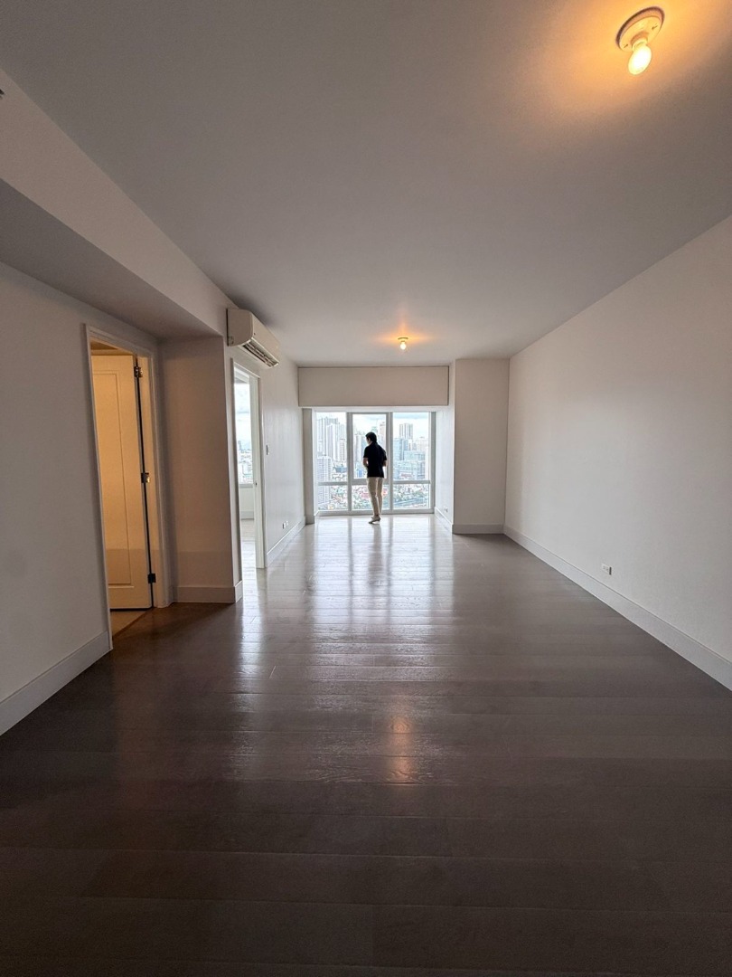 (Category: ) located in . Submitted by mikekingsu.leadrealty (Listing ID 1470439260, Image 1). Description: .