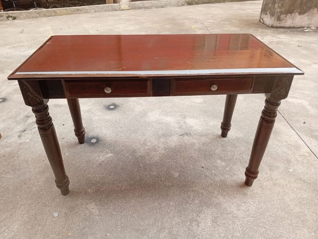 Console Table (Category: Tables & Sets) located in Petaling Jaya. Submitted by nm016648427690 (Listing ID 1470503874, Image 1). Description: Console Table Size: W,60.cm,L,120.cm,H,73.cm RM-200 Code :T-012 Stock Available : 1 Condition : New ** (ABOVE PRICE DOES NOT INCLUDE DELIVERY & INSTALLATION) ** We are specialist in BUY or SELL New/Used Home Furniture or Office Equipment [ Perabot Kita Furniture ] Address: L1-03 times 89 Jalan 8A/133, Taman 