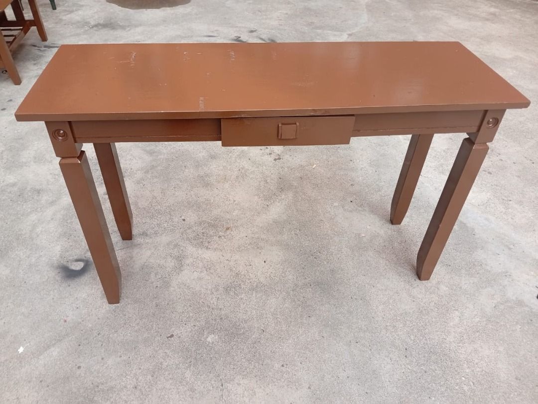 Console Table (Category: Tables & Sets) located in Petaling Jaya. Submitted by nm016648427690 (Listing ID 1470504275, Image 3). Description: Console Table RM-150 Code :T-018 Stock Available : 1 Condition : New ** (ABOVE PRICE DOES NOT INCLUDE DELIVERY & INSTALLATION) ** We are specialist in BUY or SELL New/Used Home Furniture or Office Equipment [ Perabot Kita Furniture ] Address: L1-03 times 89 Jalan 8A/133, Taman Sri Sentosa, 58000,kuala Lumpur