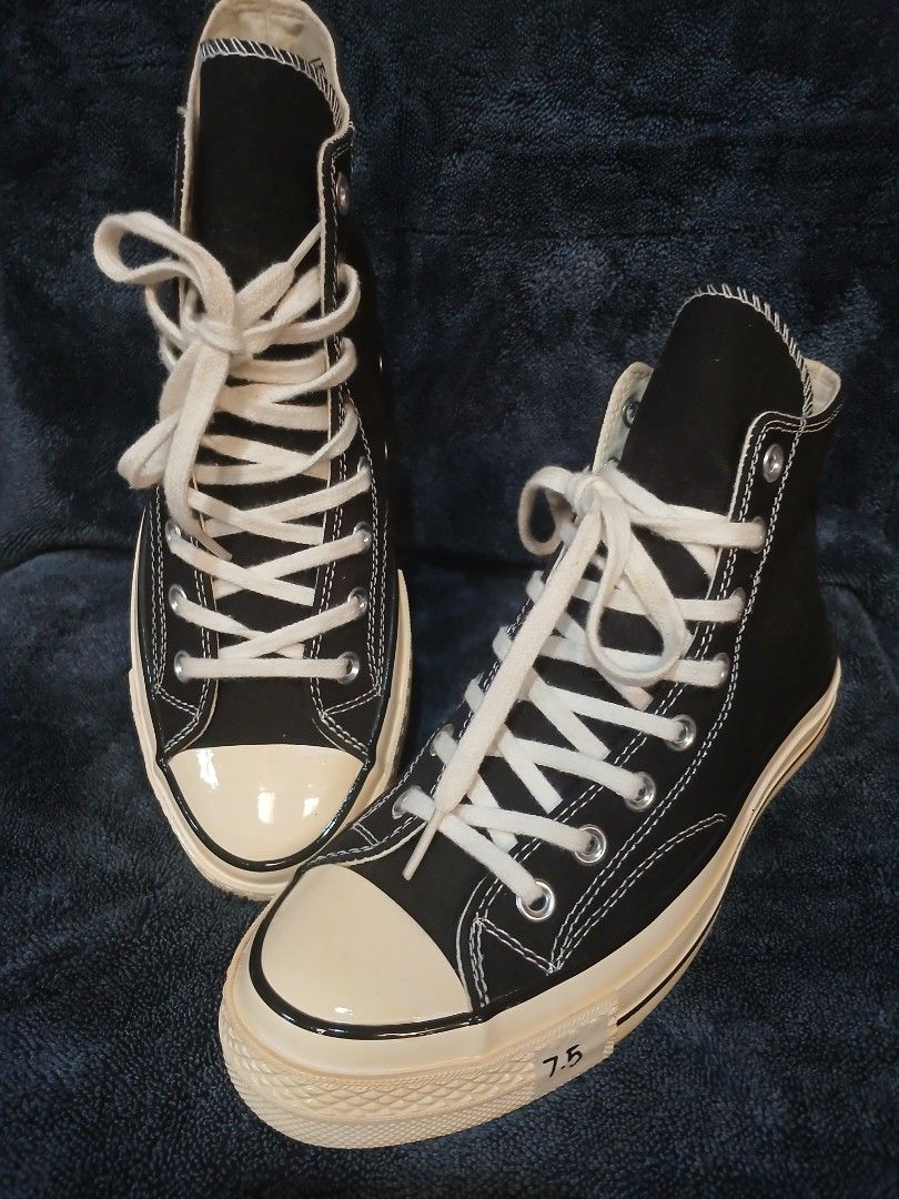 Converse Chuck 70 High Top Black Size 7.5 (Category: Sneakers) located in Manila. Submitted by 23rod (Listing ID 1470350049, Image 3). Description: Converse Chuck 70 High Top (Black/Egret) - Authentic & Fresh! Price: ₱2,600 (Slightly negotiable para sa mabilis kumuha) Description: Selling my personal pre-loved Converse Chuck 70 High Top in Classic Black/Egret colorway. Legit / 100% Authentic (Verified original with complete details: glossy premiu