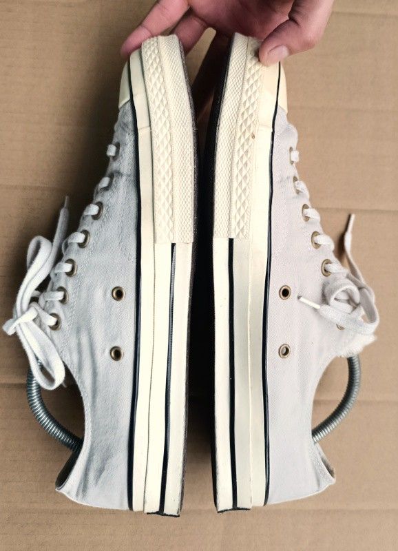 Converse Chuck Taylor 70's Low Beige (Category: Sneakers) located in Bacoor. Submitted by nineties_kid (Listing ID 1470502472, Image 1). Description: •==> Converse Chuck Taylor 70's Low Beige Size: 11 Issue: Used. Slightly dirty. May minor scuffs and minor sole sep sa gilid ng shoes. (sakit ng mga chucks and vans) _________________________ -Modes Of Delivery: J&T/Lalamove/ LBC (Cash on Pick-up/COD) -Meet-up (Bacoor Cavite Area/Mandaluyong-Shaw,Hu