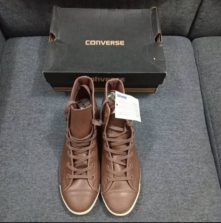 CONVERSE Mustang Boots (Category: Boots) located in Calapan. Submitted by jyka12345 (Listing ID 1470360810, Image 1). Description: .