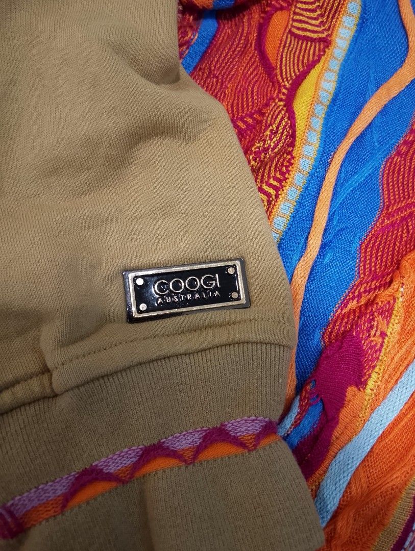 COOGI Sweater Pieced Hoody (Category: Coats, Jackets and Outerwear) located in Tacloban City. Submitted by sololooters (Listing ID 1470390947, Image 2). Description: 📩📩📩.
